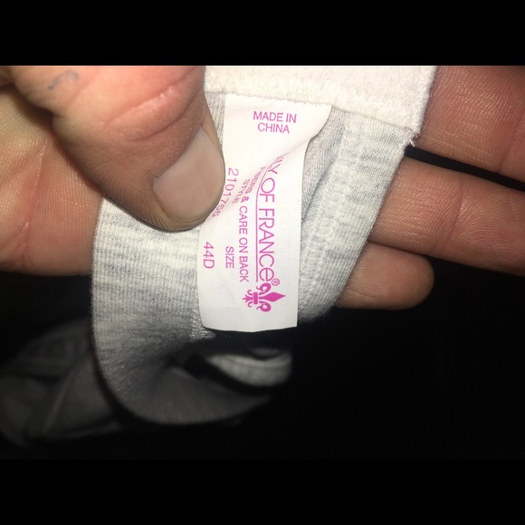 Size 44D Brassiere by Lilly of France - Picture 3 of 3